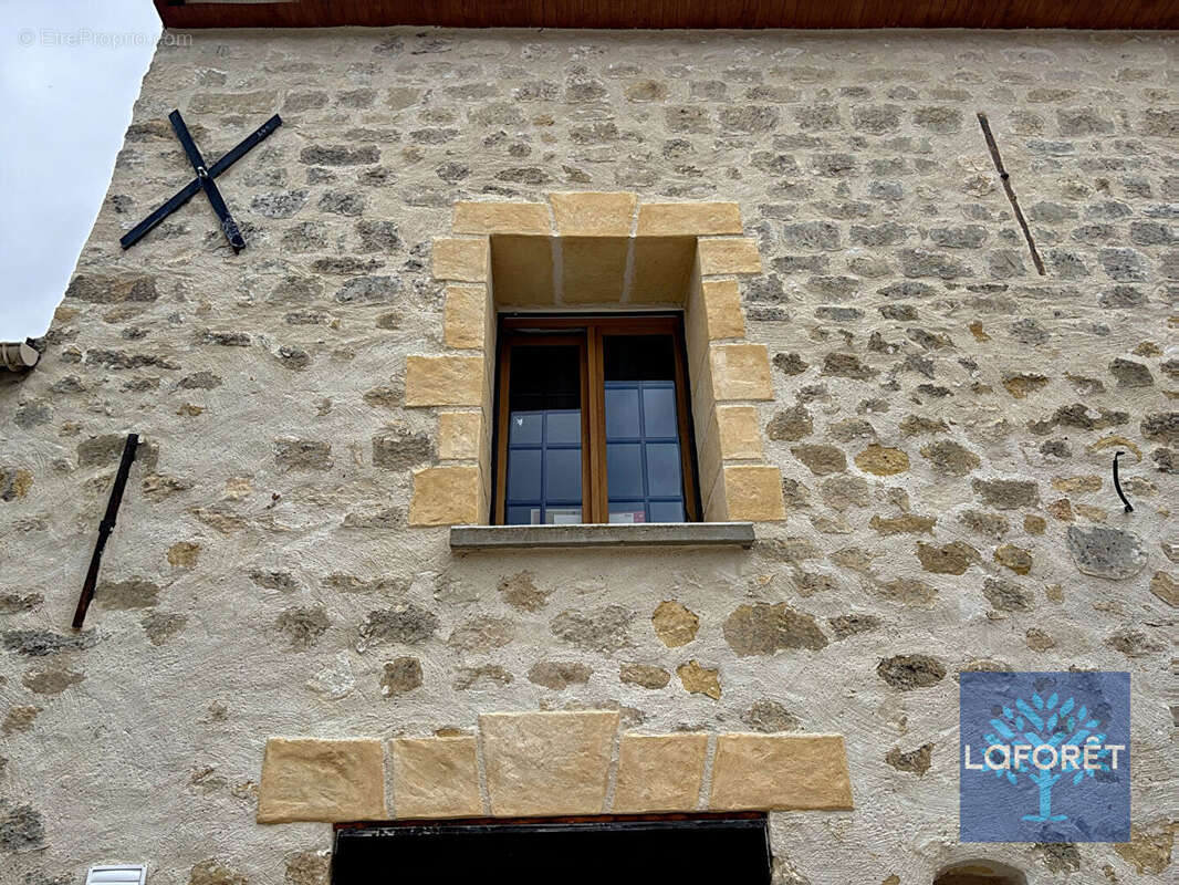 Maison à SERAINCOURT