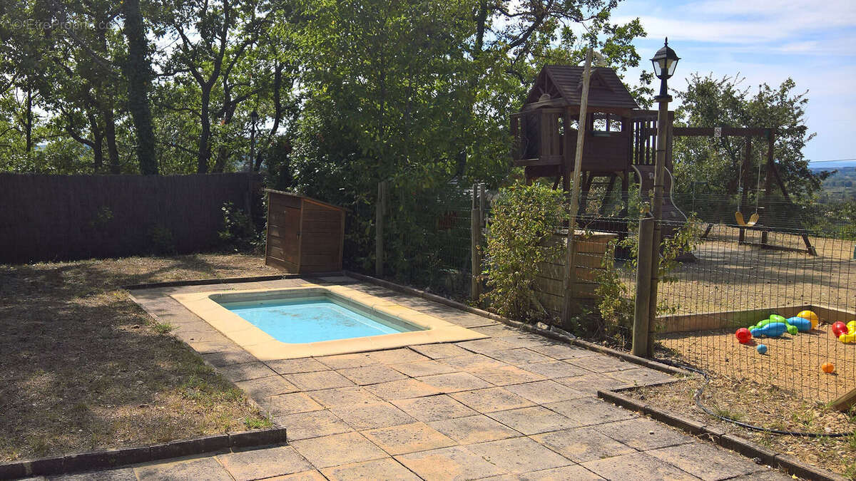 Maison à MIRABEL-AUX-BARONNIES