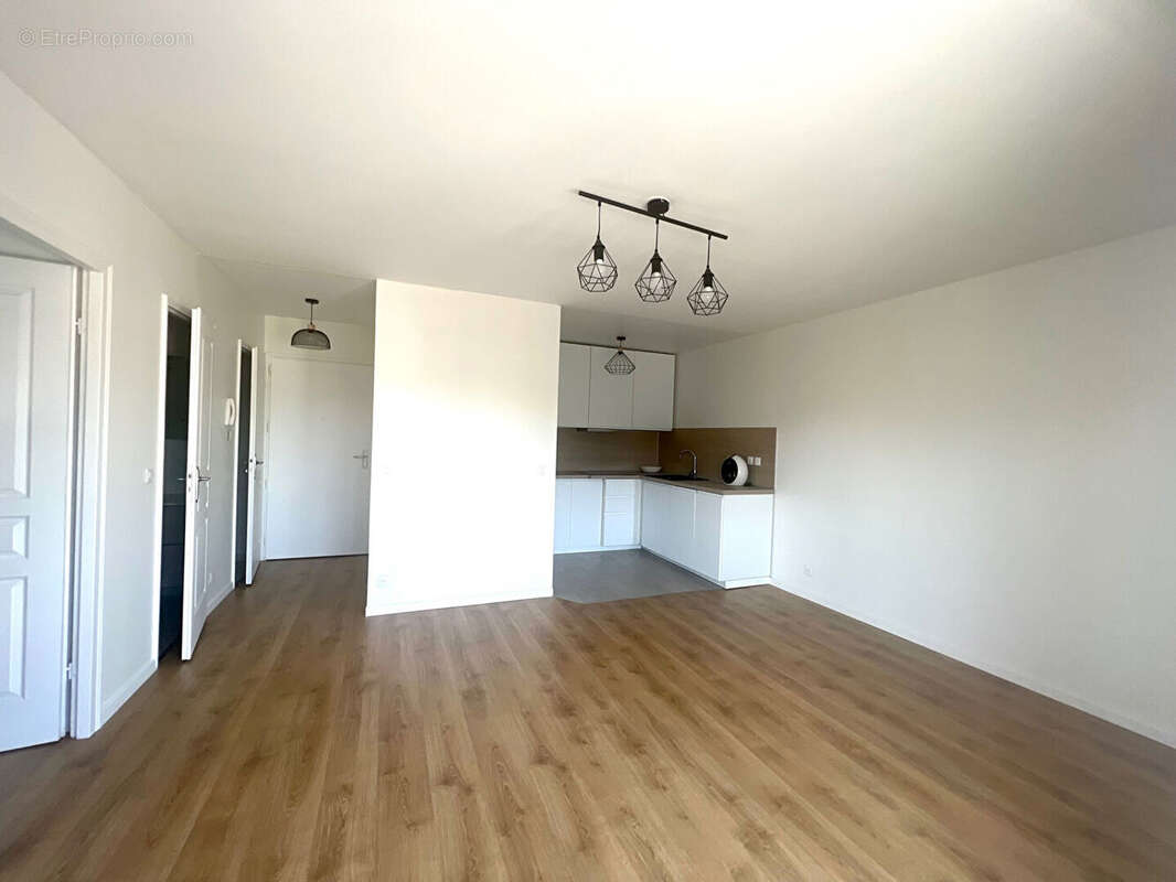 Appartement à SARTROUVILLE