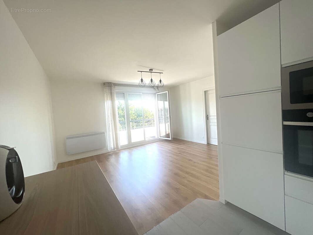 Appartement à SARTROUVILLE