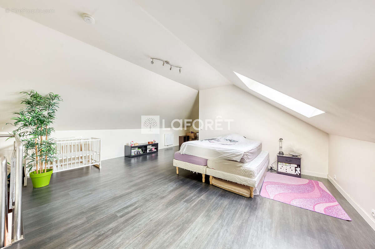 Appartement à OZOIR-LA-FERRIERE