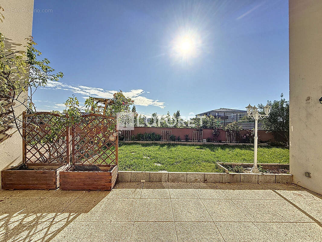 Appartement à MOISSY-CRAMAYEL