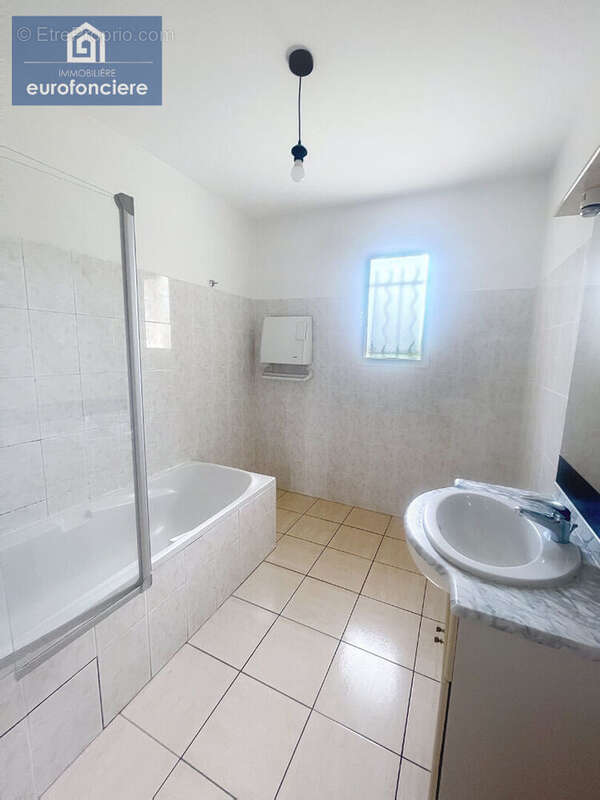 Maison à CRENEY-PRES-TROYES