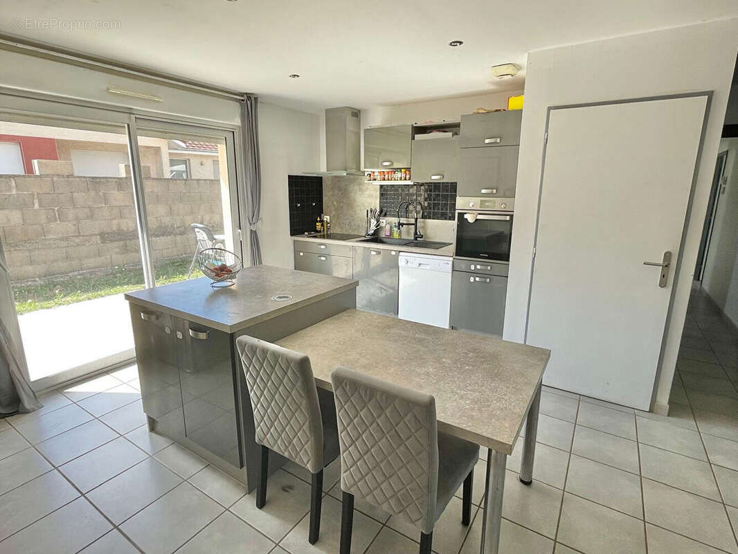 Maison à MONTALIEU-VERCIEU