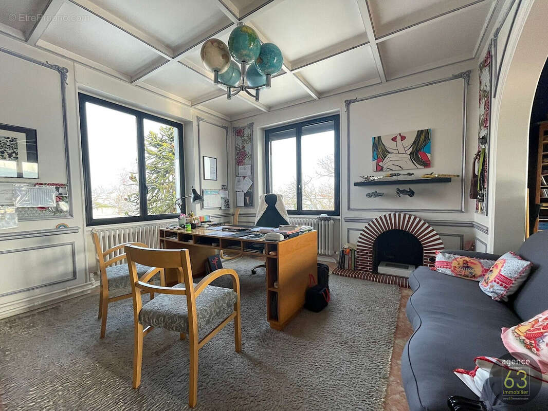 Maison à CLERMONT-FERRAND