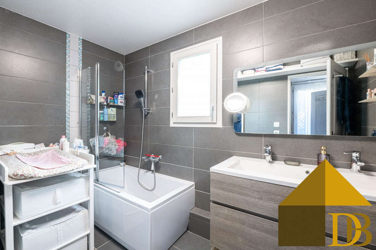 Maison à MAISONS-ALFORT