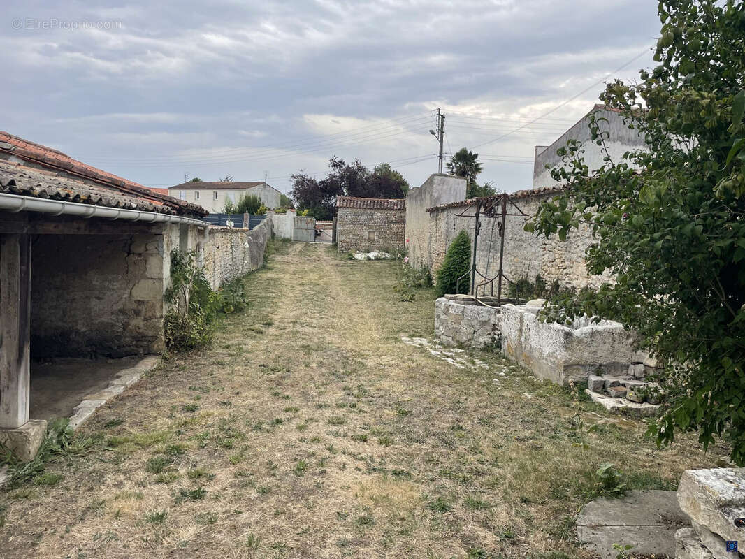 Maison à HIERS-BROUAGE