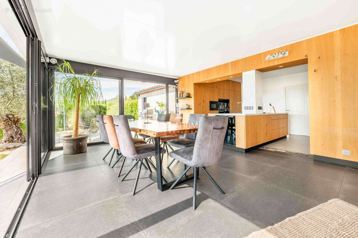 Maison à PIERREVERT