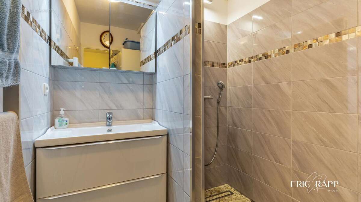 Photo 8 - Appartement à SAINT-RAPHAEL