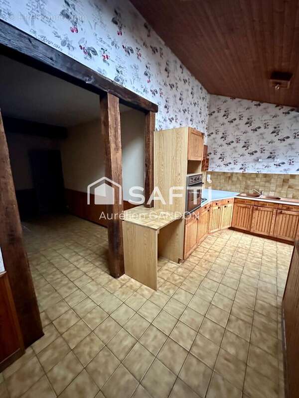 Photo 2 - Appartement à SAINT-JULIEN-DU-SAULT