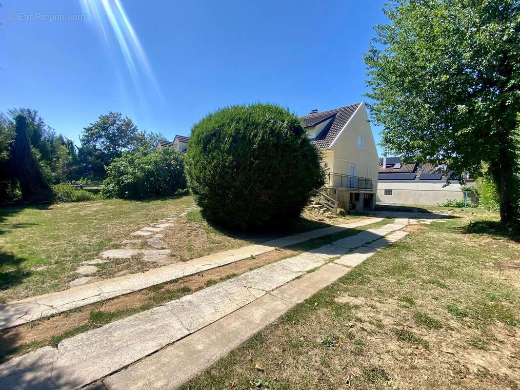 Photo 2 - Maison à PONTAULT-COMBAULT