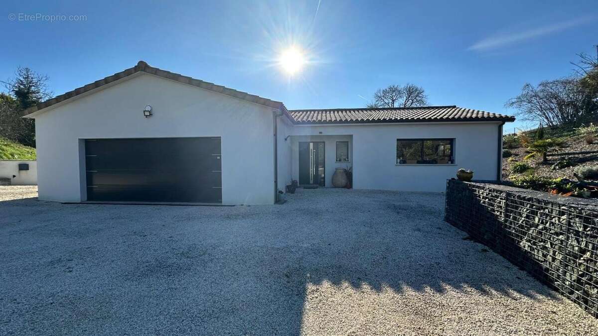 Photo 3 - Maison à CHANIERS