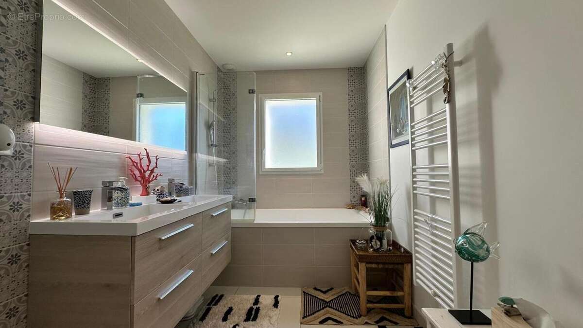 Photo 8 - Maison à CHANIERS