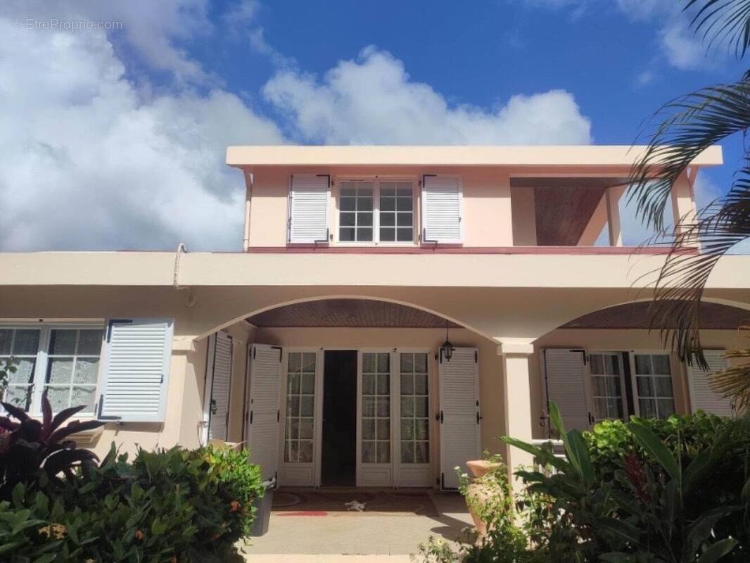 Photo 1 - Maison à SAINT-JOSEPH