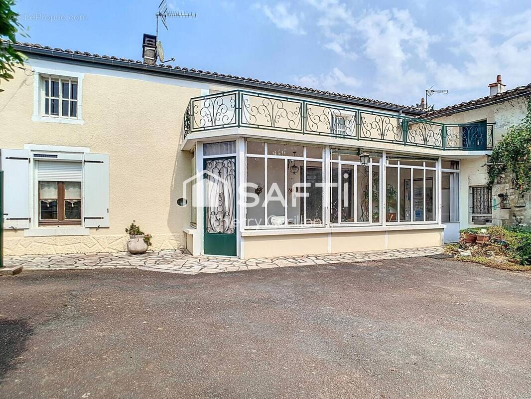 Photo 1 - Maison à GERMOND-ROUVRE