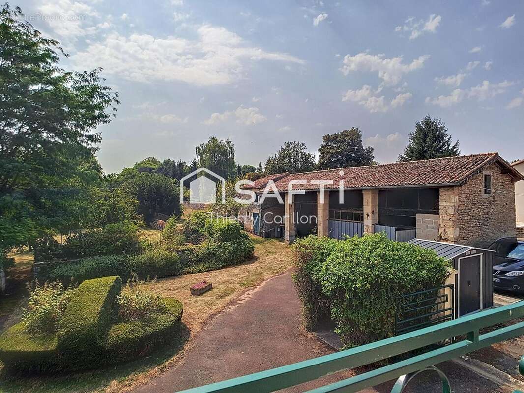 Photo 3 - Maison à GERMOND-ROUVRE