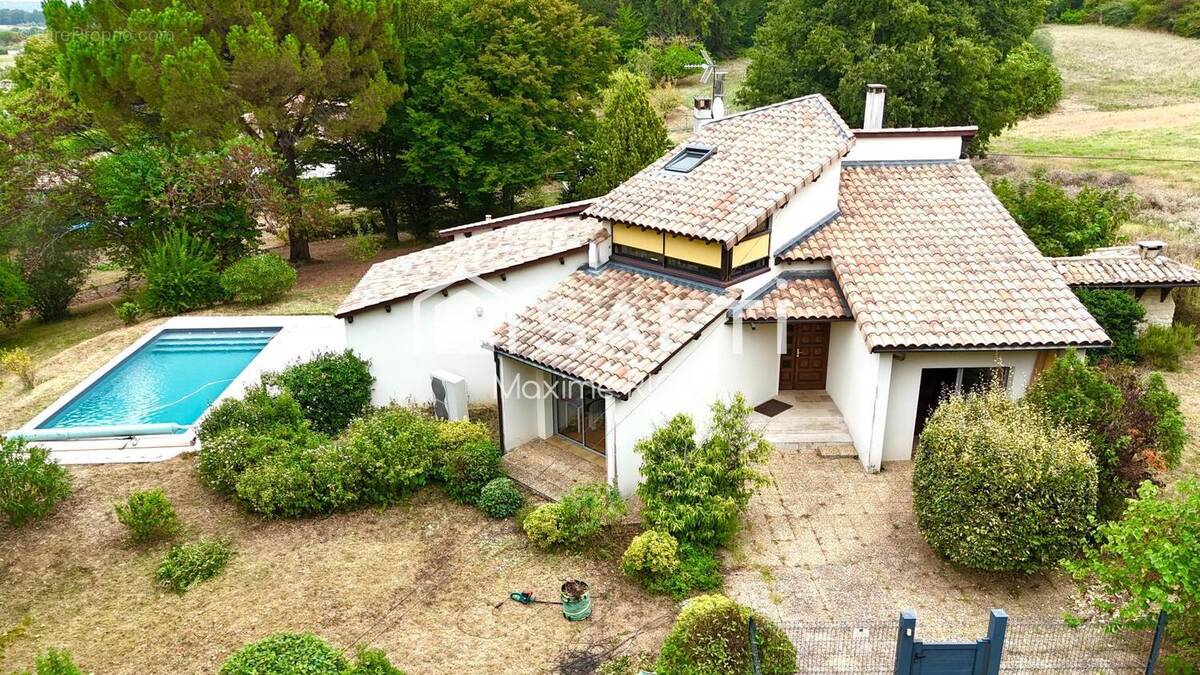 Photo 1 - Maison à BIRAC-SUR-TREC