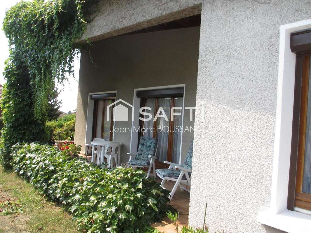 Photo 2 - Maison à CHAUFFAILLES