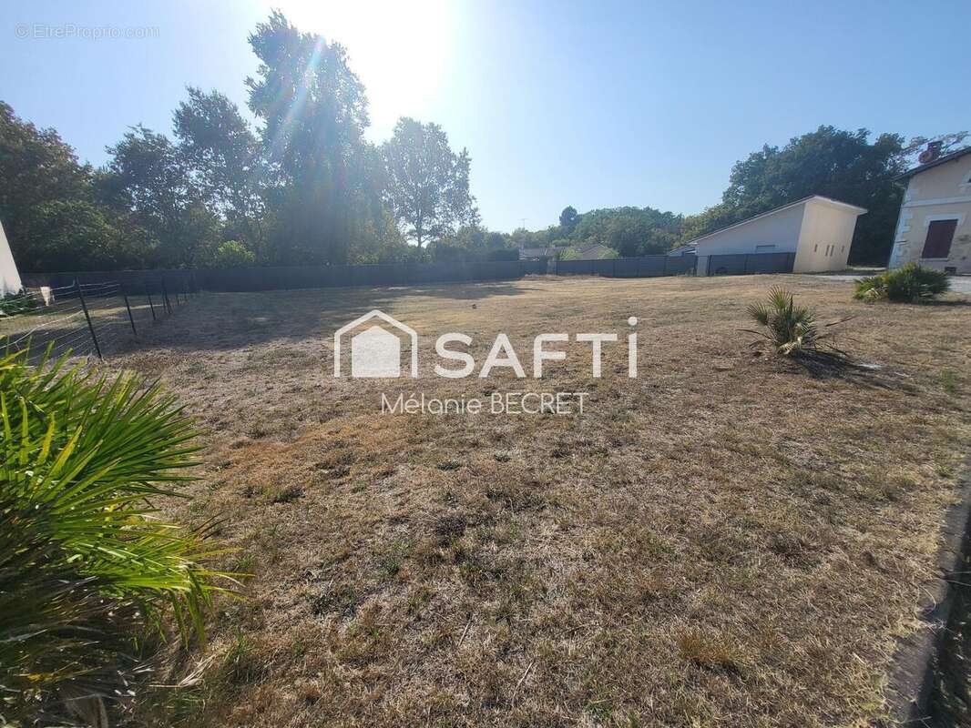 Photo 2 - Terrain à MARCHEPRIME
