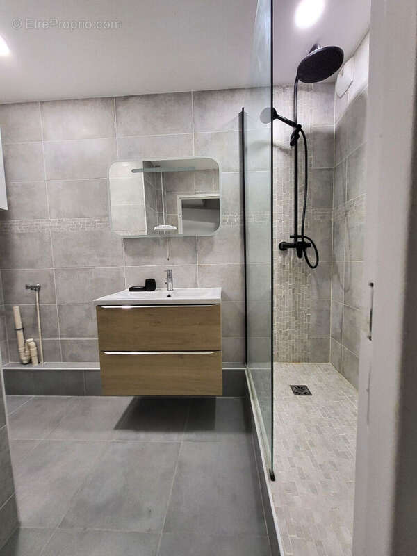 Appartement à LES CLAYES-SOUS-BOIS