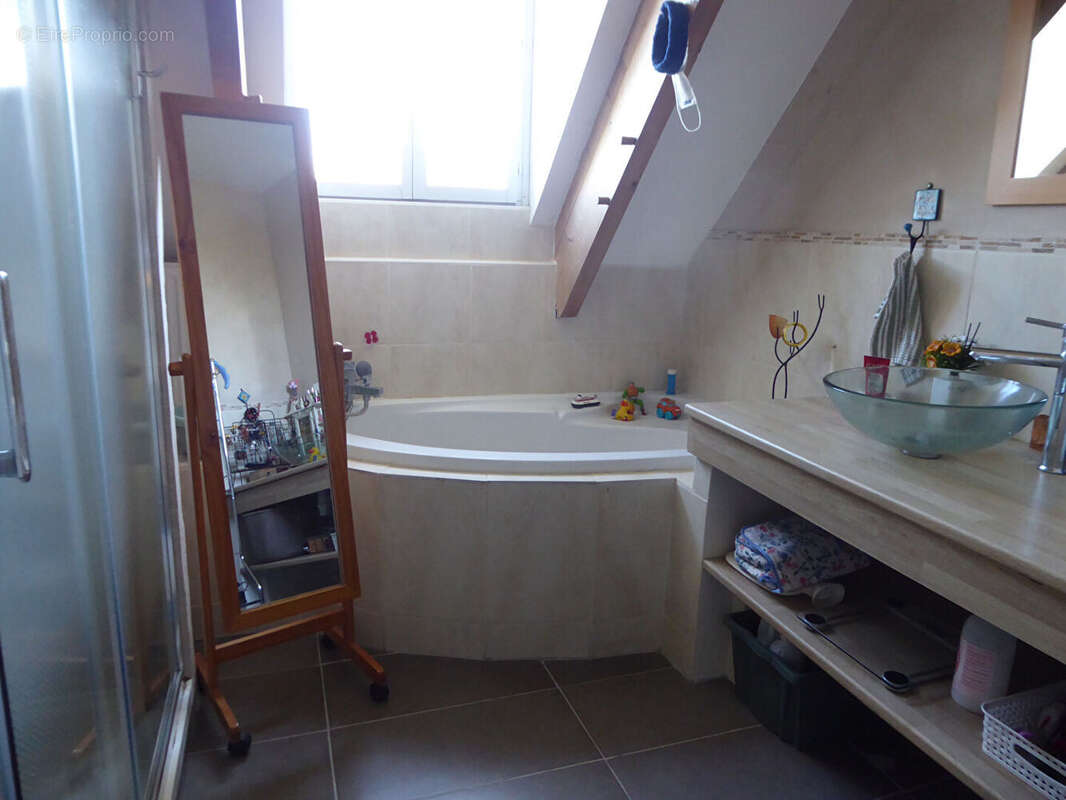 Maison à PONT-L&#039;EVEQUE