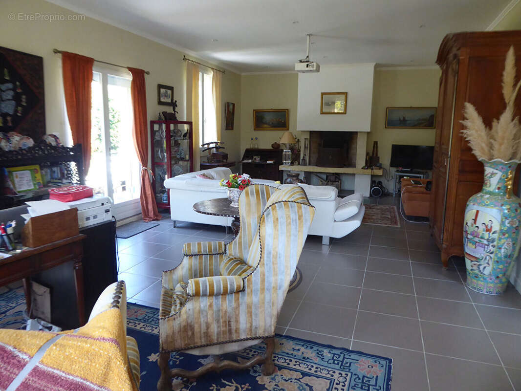 Maison à PONT-L&#039;EVEQUE