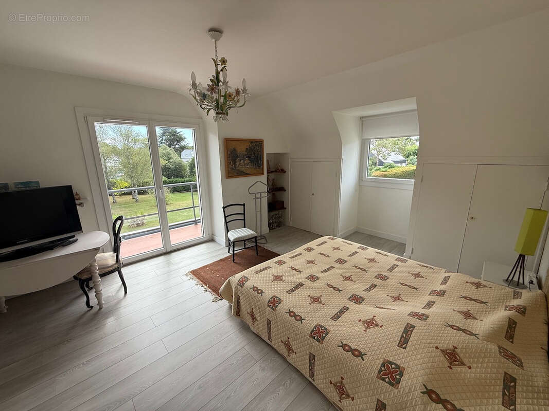 Maison à LE POULIGUEN