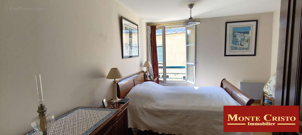 chambre 1 - Maison à VERSAILLES