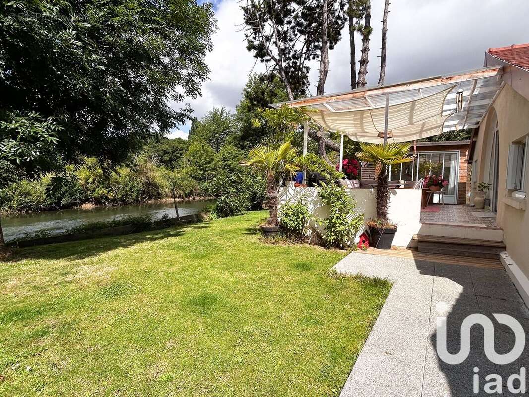 Photo 2 - Maison à CHERISY