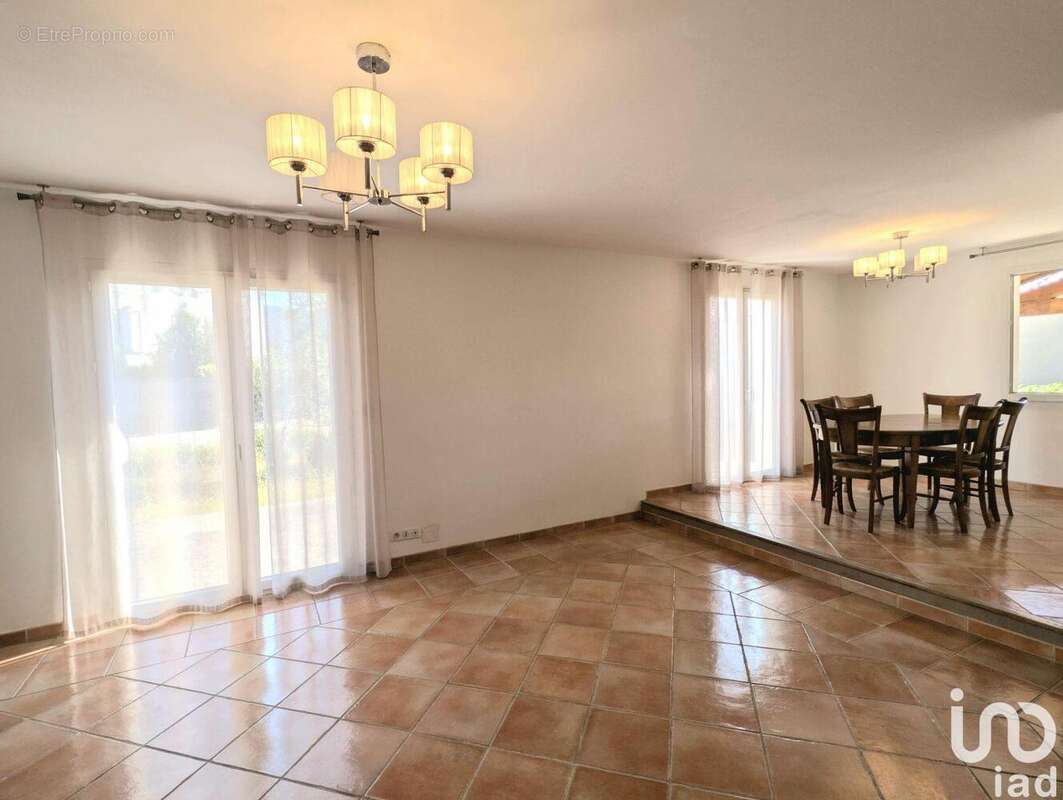 Photo 2 - Maison à SAINT-ZACHARIE