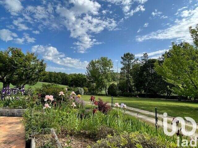 Photo 3 - Maison à VIRAZEIL