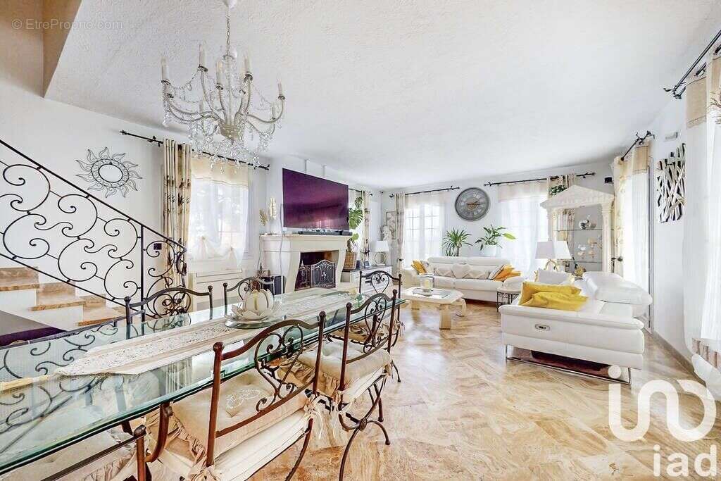 Photo 2 - Maison à CREGY-LES-MEAUX