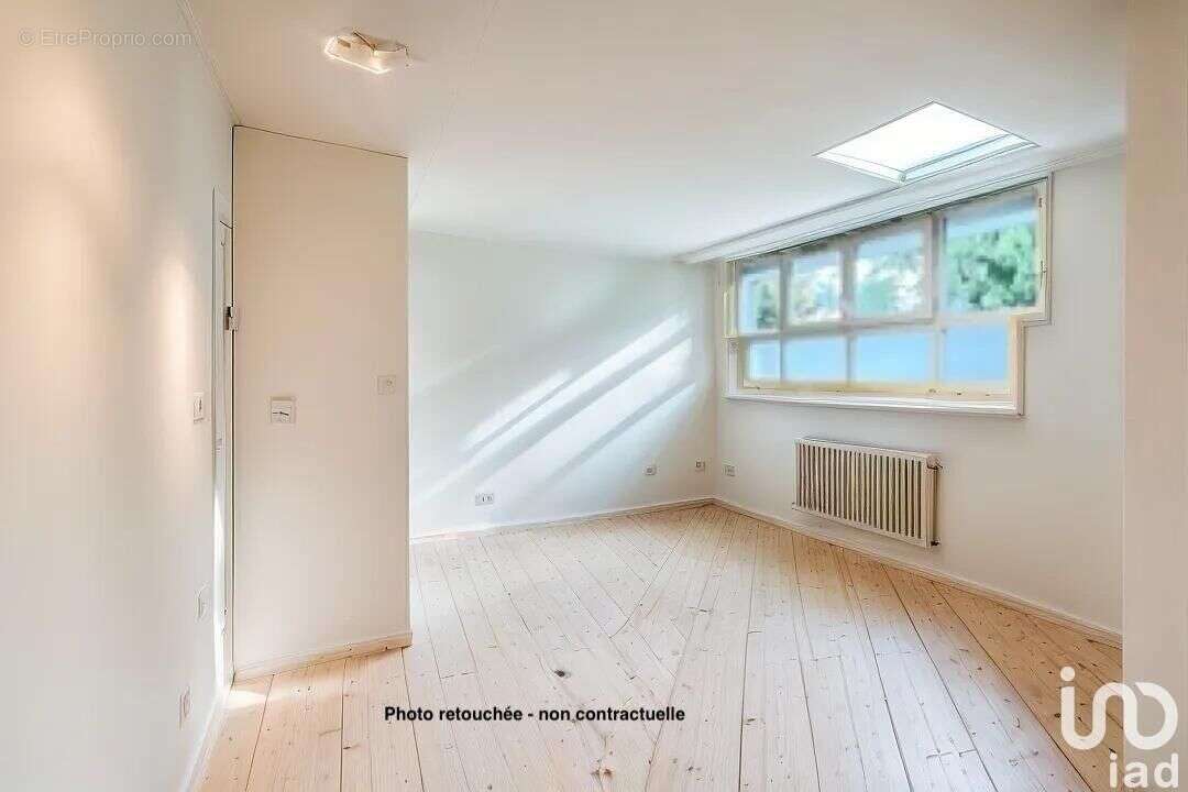 Photo 6 - Commerce à LA GARENNE-COLOMBES