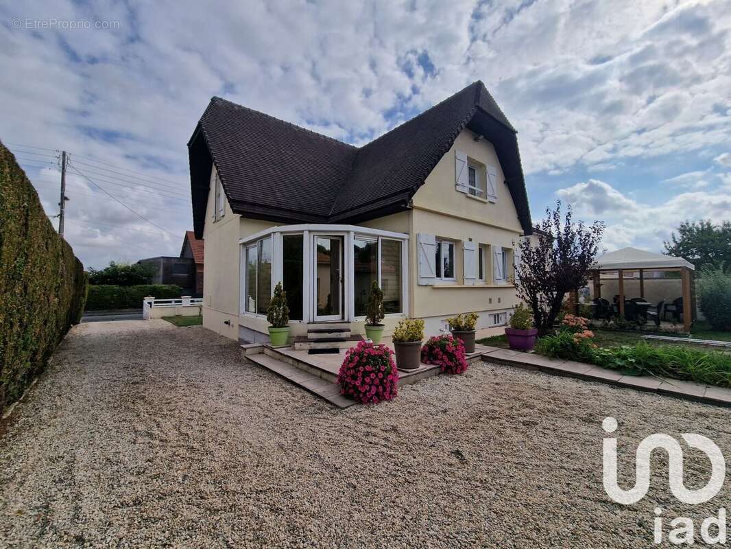 Photo 2 - Maison à MONDEVILLE