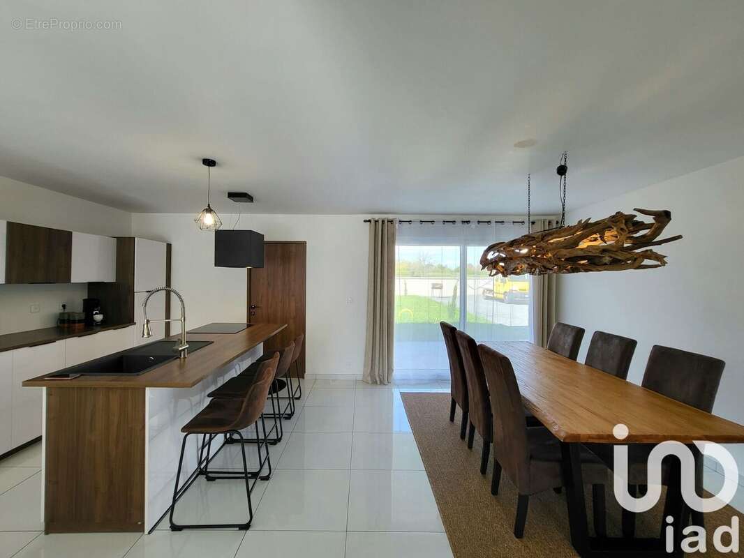 Photo 4 - Maison à CHATELLERAULT