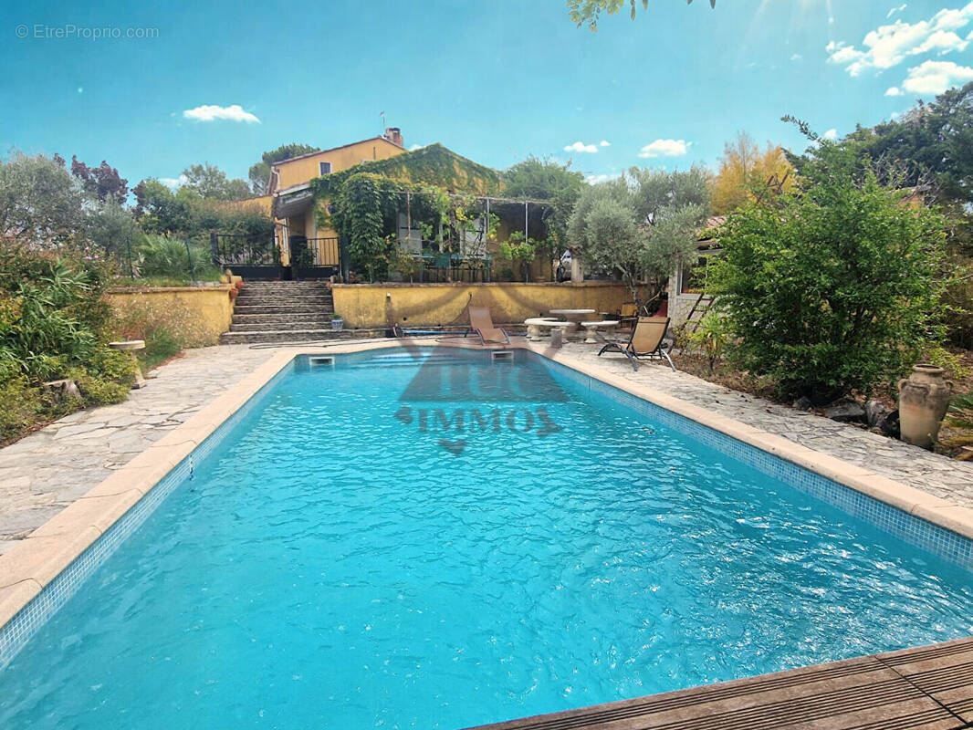 Maison à SAINT-AMBROIX