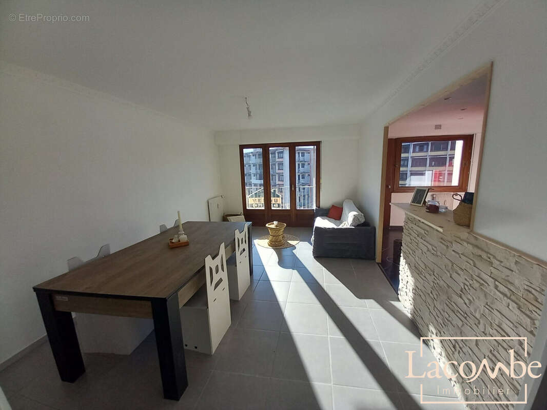 Appartement à ALBERTVILLE