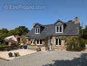 Maison à MAEL-CARHAIX