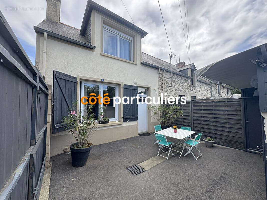 Maison à CHATEAUNEUF-D&#039;ILLE-ET-VILAINE