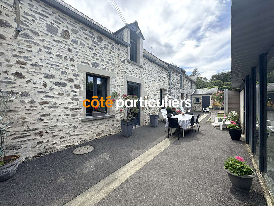 Maison à CHATEAUNEUF-D&#039;ILLE-ET-VILAINE