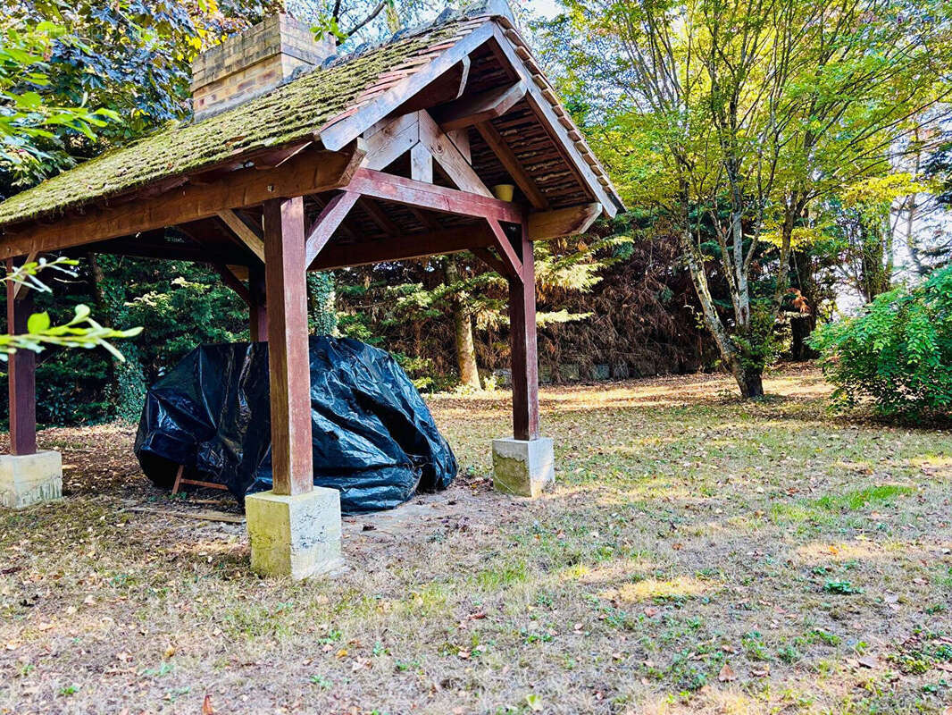 Maison à FRESNAY-SUR-SARTHE