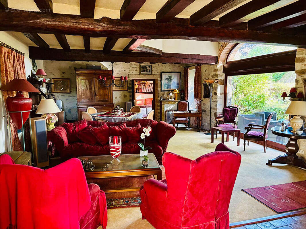 Maison à FRESNAY-SUR-SARTHE