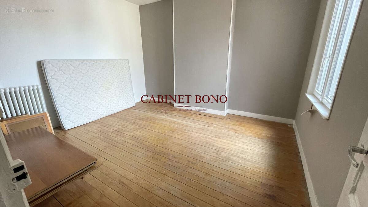 Chambre 3 - Maison à CHAUNY