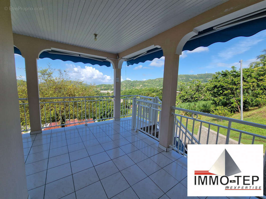 Maison à RIVIERE-PILOTE