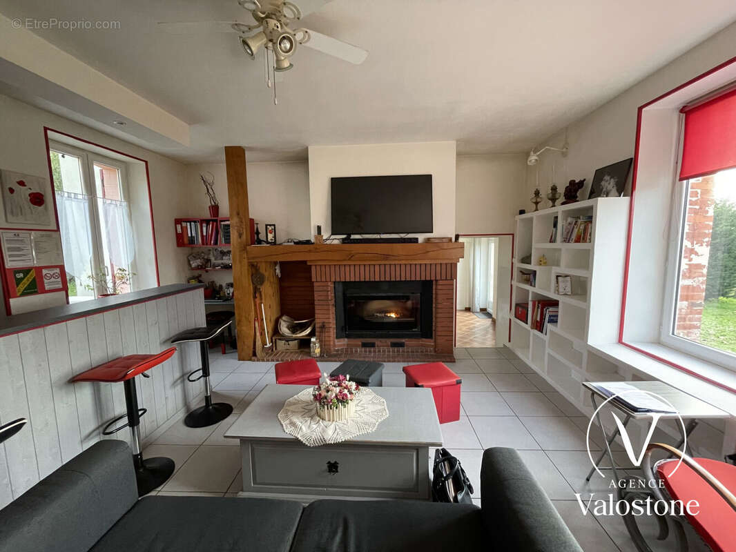 Appartement à MONTSOUE