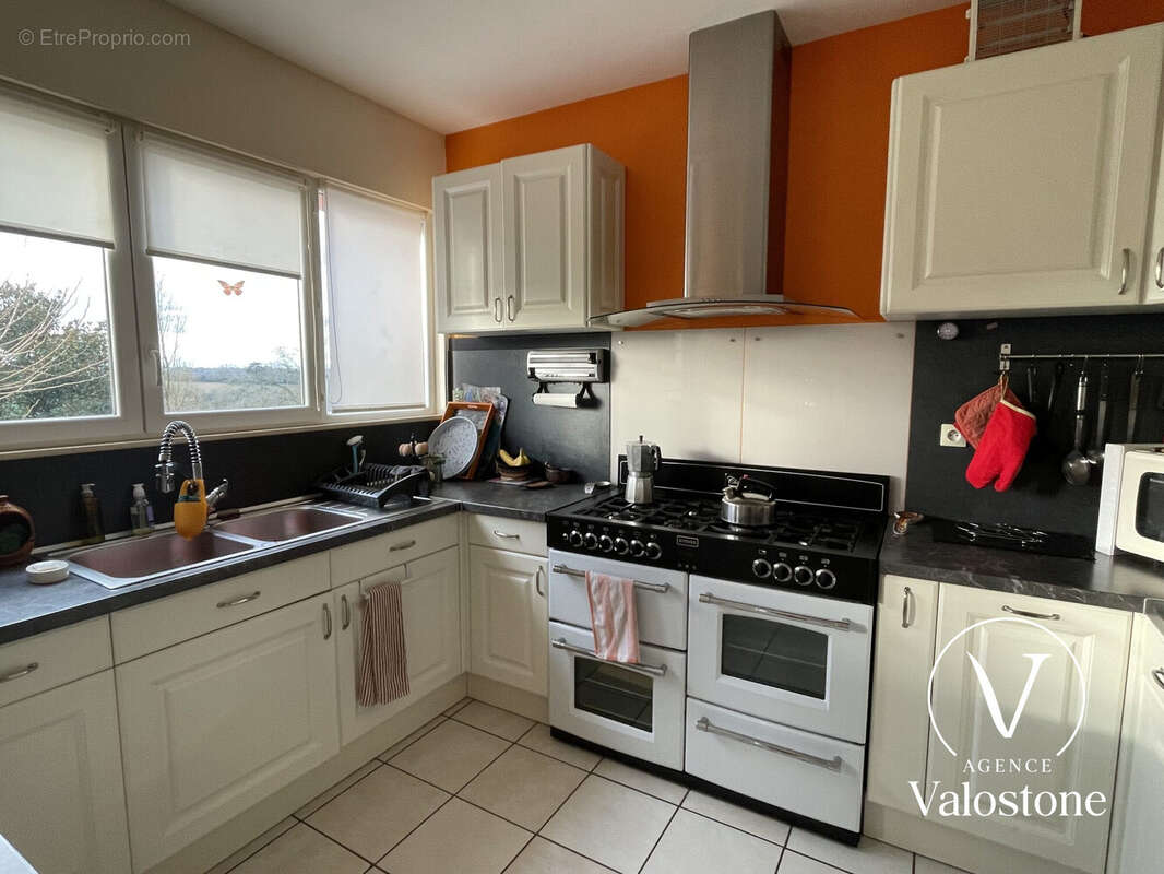 Appartement à MONTSOUE