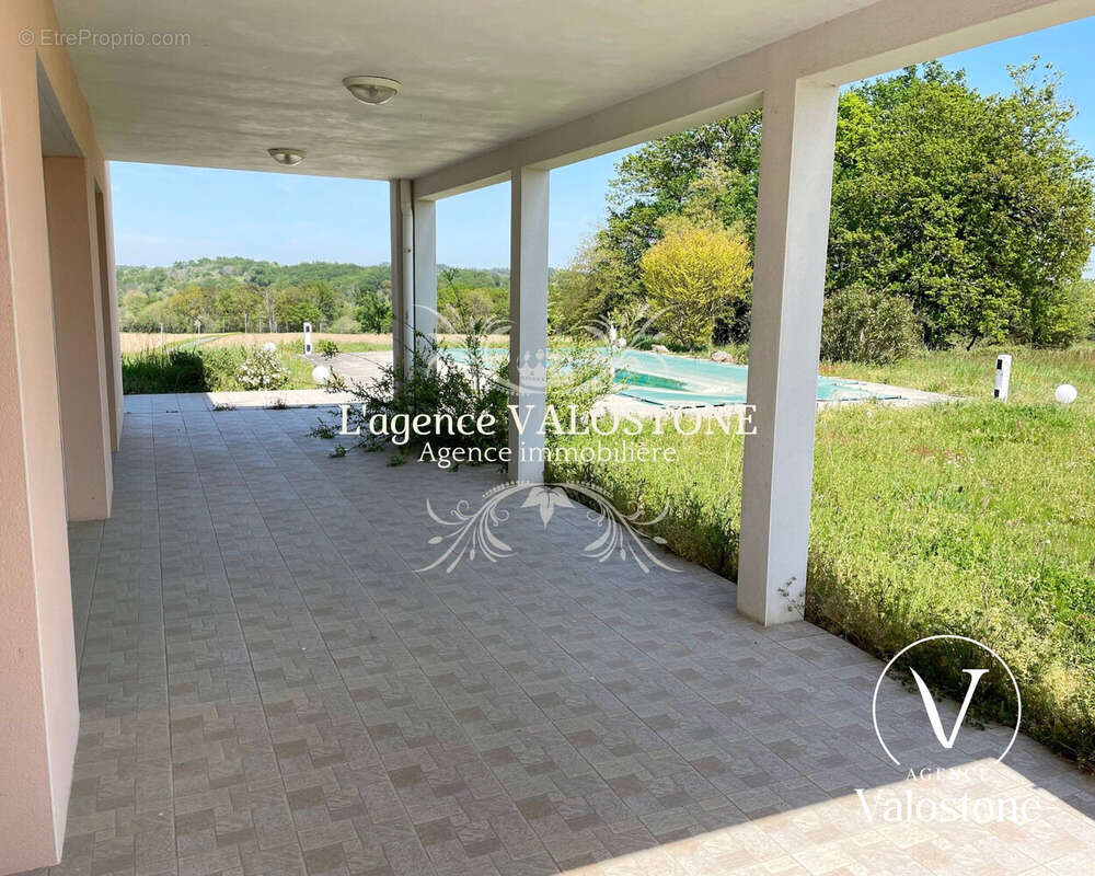 Maison à SAINTE-COLOMBE