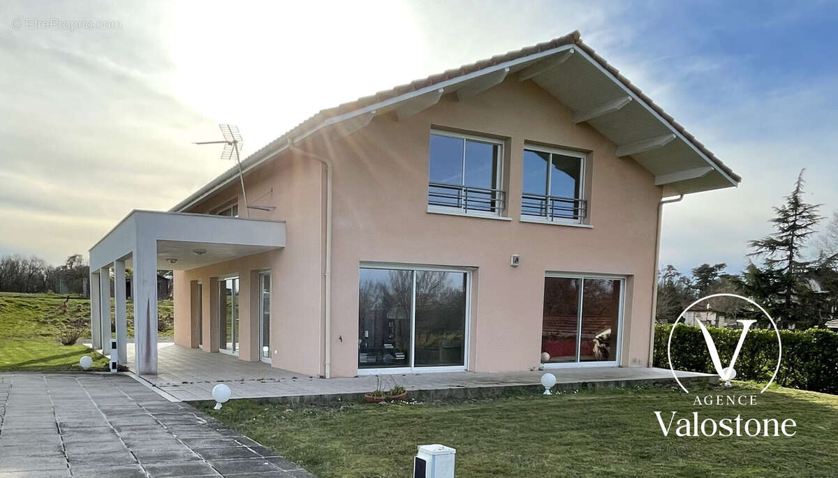 Maison à SAINTE-COLOMBE