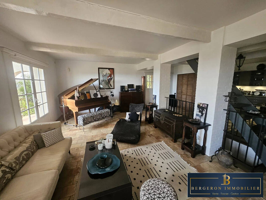 salon - Maison à LE TIGNET