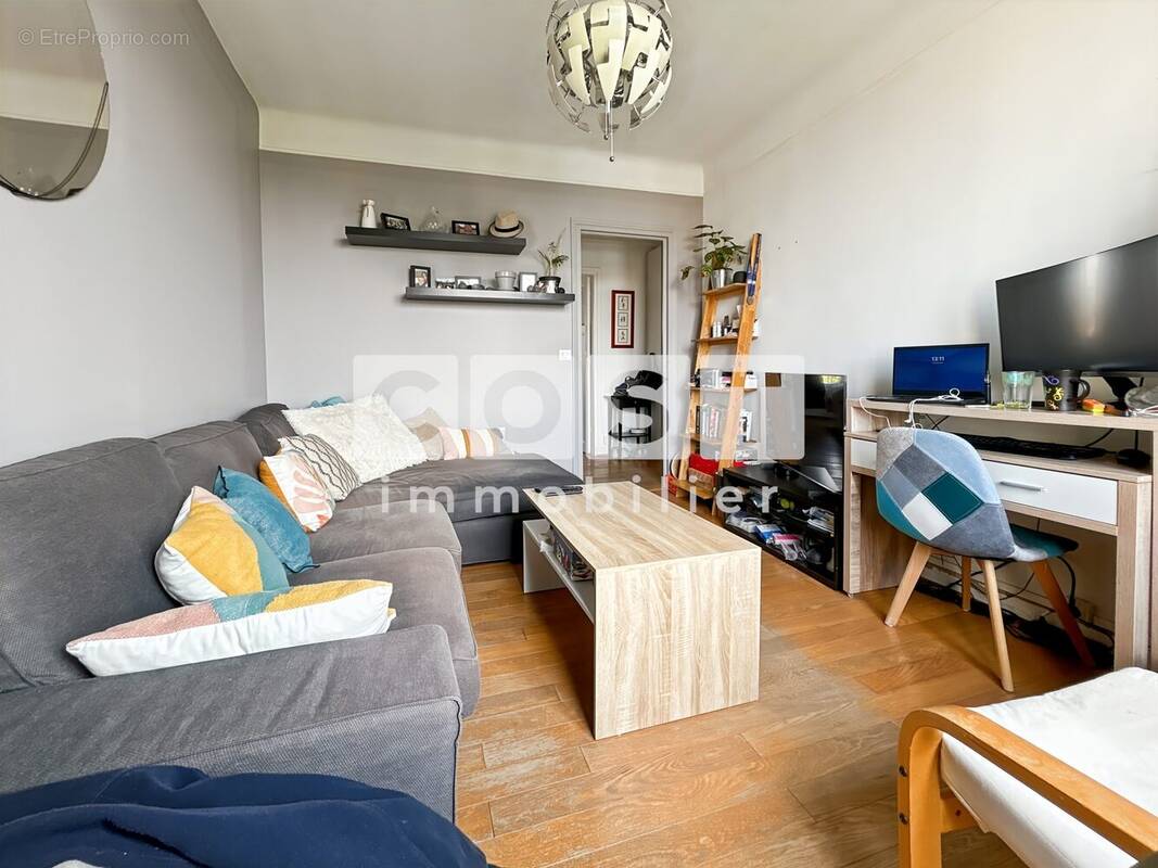 Appartement à ASNIERES-SUR-SEINE